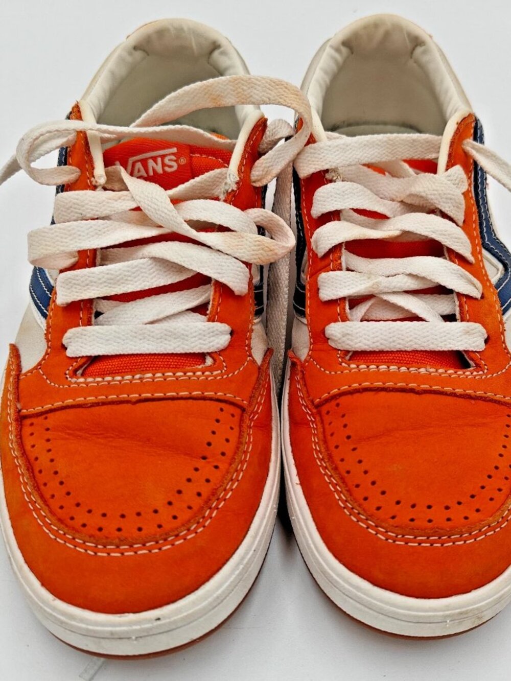 Vans Lowland Leather Puffin Bill Orange White Men’s 7 Women’s 8.5